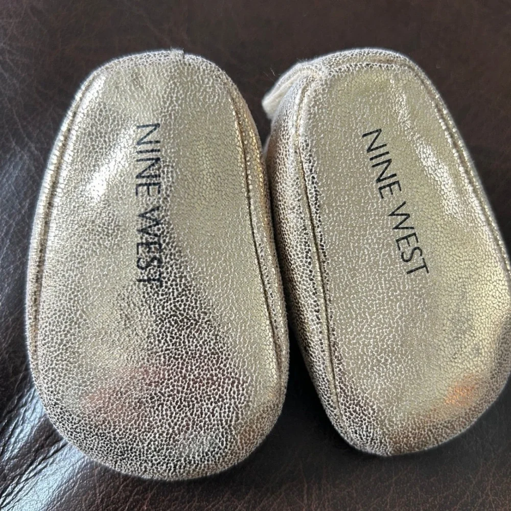 Nine West Baby Girl Faye 2 Ballet Mary Jane Shoes Gold Shimmer Baby Dress shoes